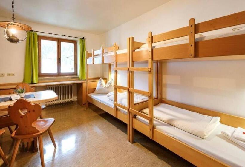 Четырехместный Номер Стандарт, Jugendherberge Kreuth Am Tegernsee