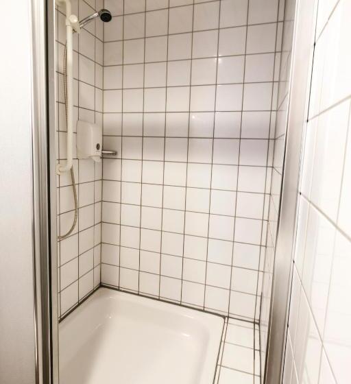 Номер Стандарт, Jugendherberge Regensburg