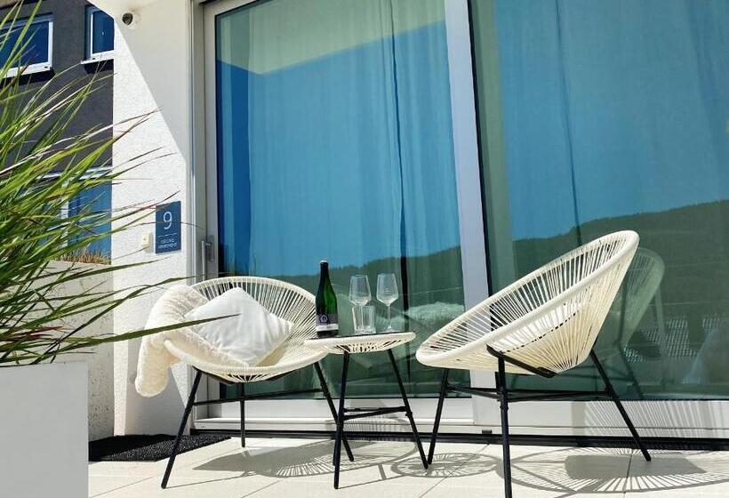 Люкс Повышенной Комфортности, Weingut Aparthotel Olinger