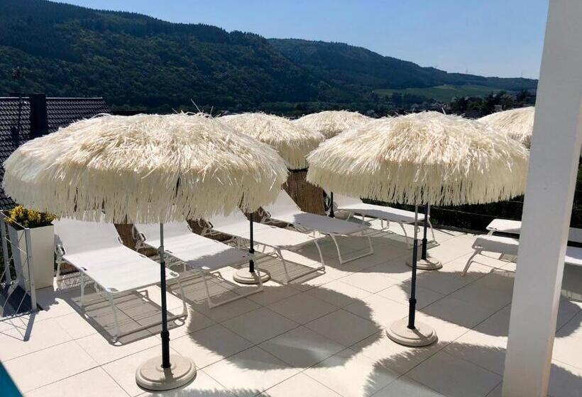 Люкс Повышенной Комфортности, Weingut Aparthotel Olinger