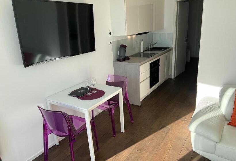 Апартаменты Deluxe с 1 спальней, с видом на бассейн, Weingut Aparthotel Olinger