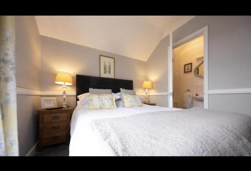 Номер Стандарт, Albury House