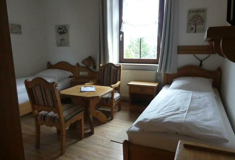Номер Стандарт, Bayerischer Hof