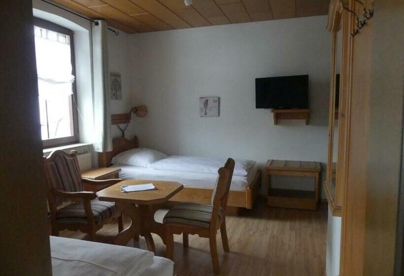 غرفة قياسية, Bayerischer Hof