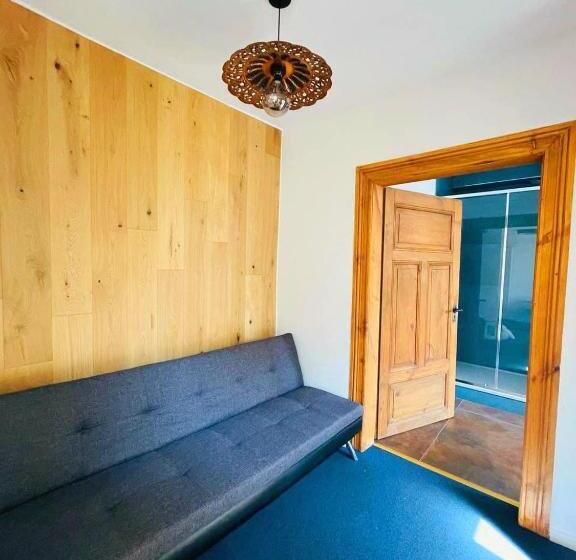 جناح جونيور, Bayerischer Hof