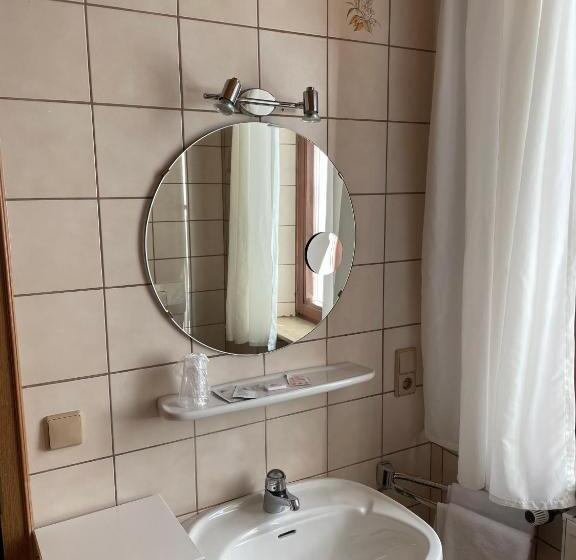 Номер Стандарт, Bayerischer Hof