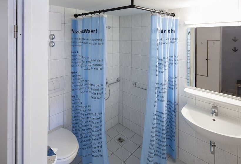 Номер Стандарт с Балконом, Oberstdorf Hostel