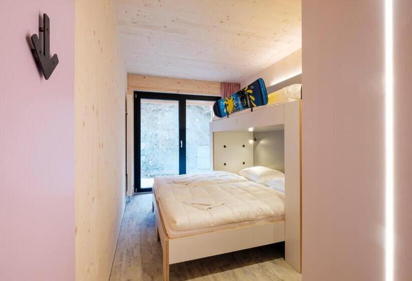 标准间带阳台, Oberstdorf Hostel