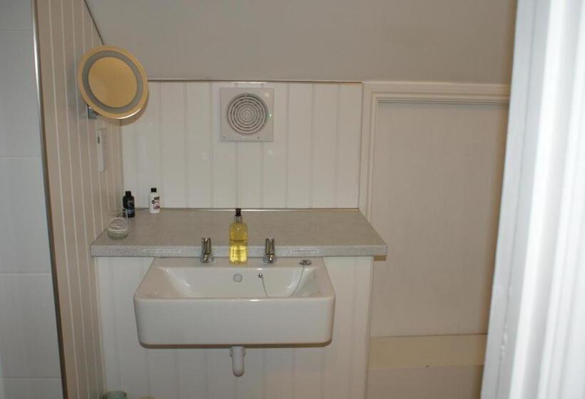 Номер Basic, Tirah Guest House