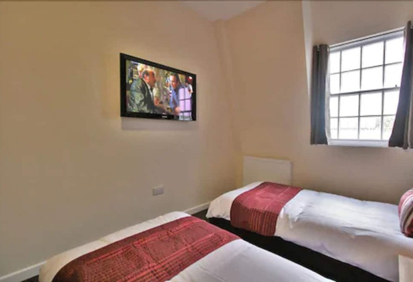 Номер Стандарт, Central Hotel Gloucester By Roomsbooked
