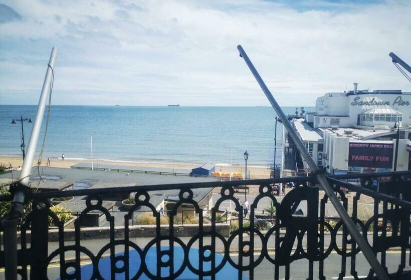 Семейный Номер, Royal Pier
