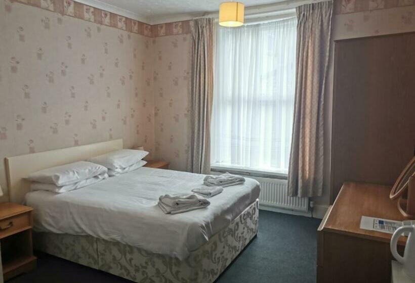 Номер Стандарт, Royal Pier
