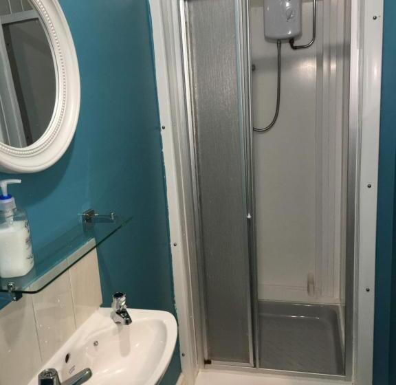 חדר סטנדרט חדר אמבטיה משותף, Portrush Holiday Hostel Guesthouse
