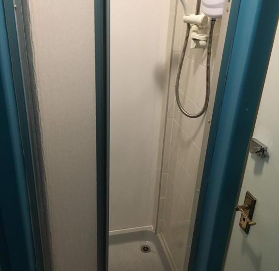 חדר סטנדרט חדר אמבטיה משותף, Portrush Holiday Hostel Guesthouse