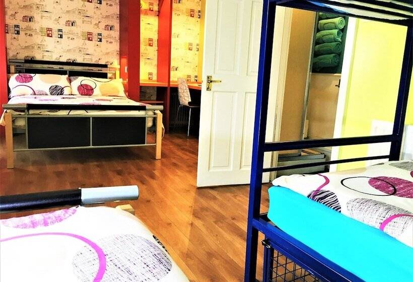 חדר סטנדרט לארבעה, Portrush Holiday Hostel Guesthouse