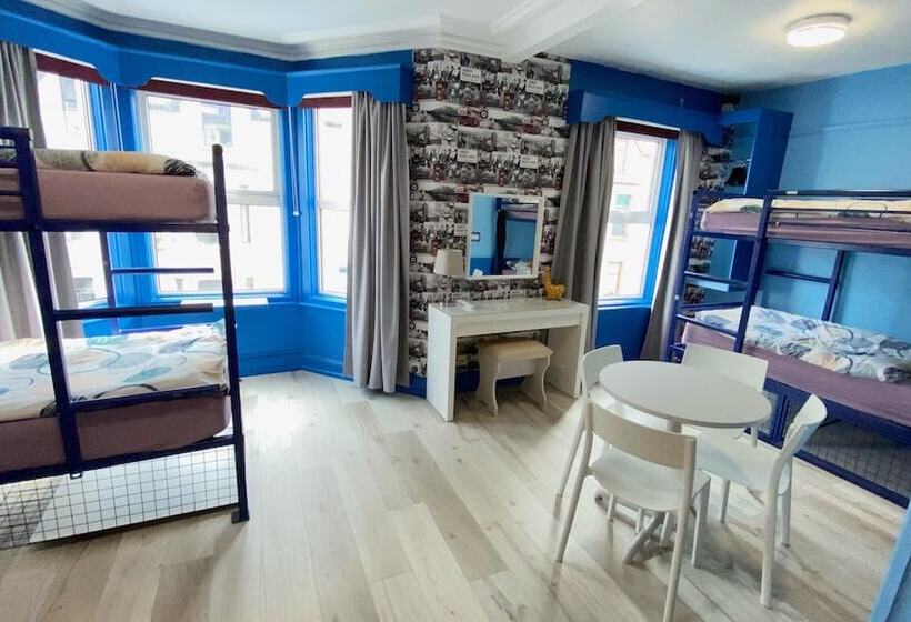 סוויטה משפחתית, Portrush Holiday Hostel Guesthouse