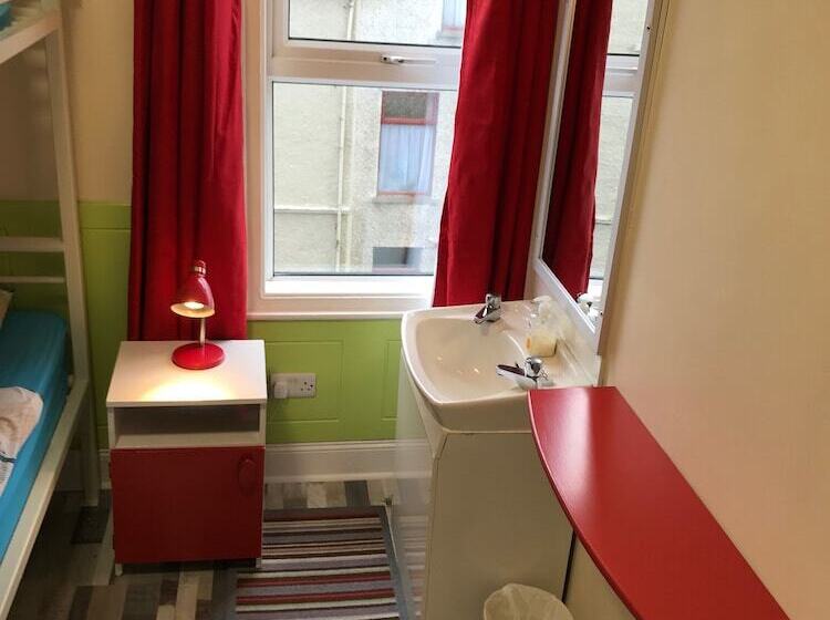 חדר סטנדרט חדר אמבטיה משותף, Portrush Holiday Hostel Guesthouse