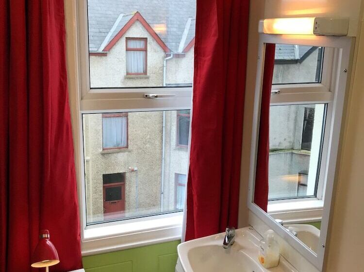חדר סטנדרט חדר אמבטיה משותף, Portrush Holiday Hostel Guesthouse