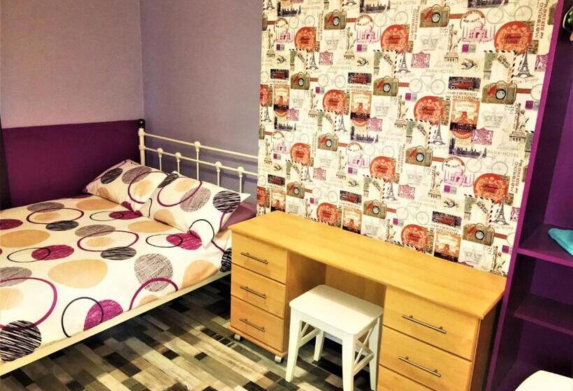 חדר בסיסי חדר אמבטיה משותף, Portrush Holiday Hostel Guesthouse
