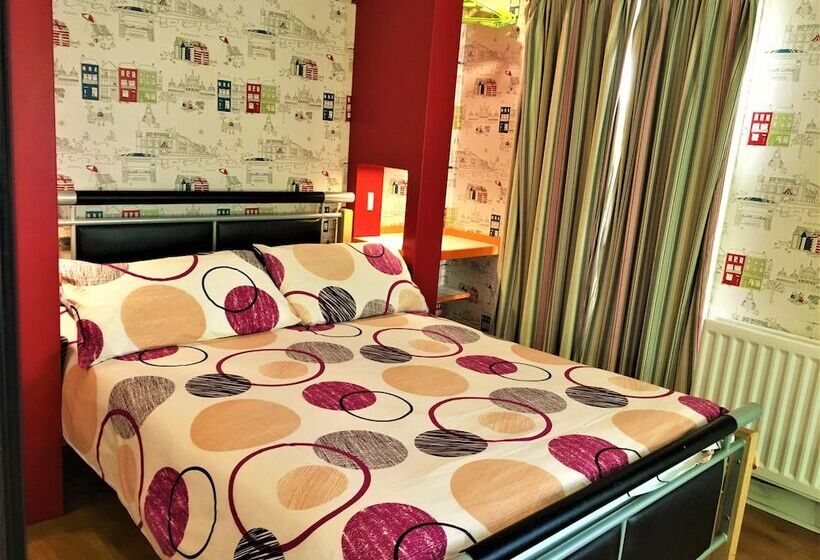 חדר סטנדרט לארבעה, Portrush Holiday Hostel Guesthouse