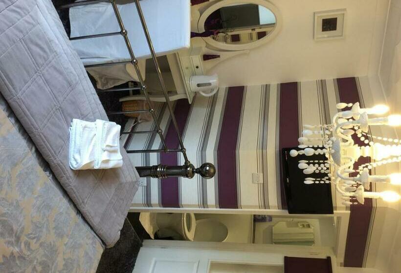اتاق استاندارد, Three Bridges Bed & Breakfast