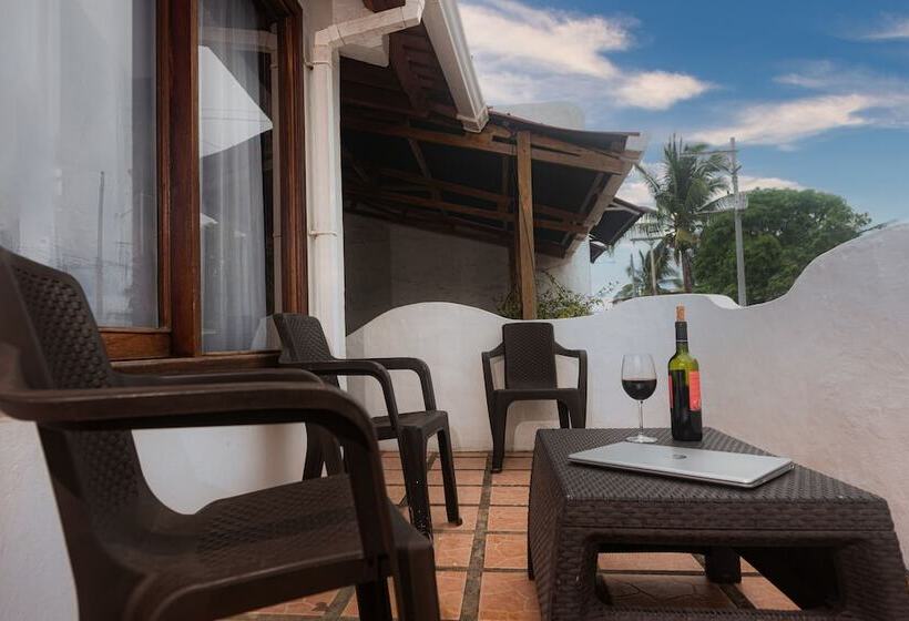 Люкс Семейный 2 Спальни, Hostal North Seymour