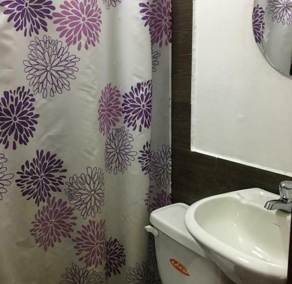 정원 전망 4인용 스탠다드 룸, The Backpacker Hostal