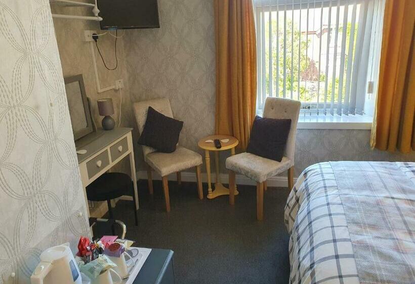Номер Стандарт, Kirkcroft Guest House