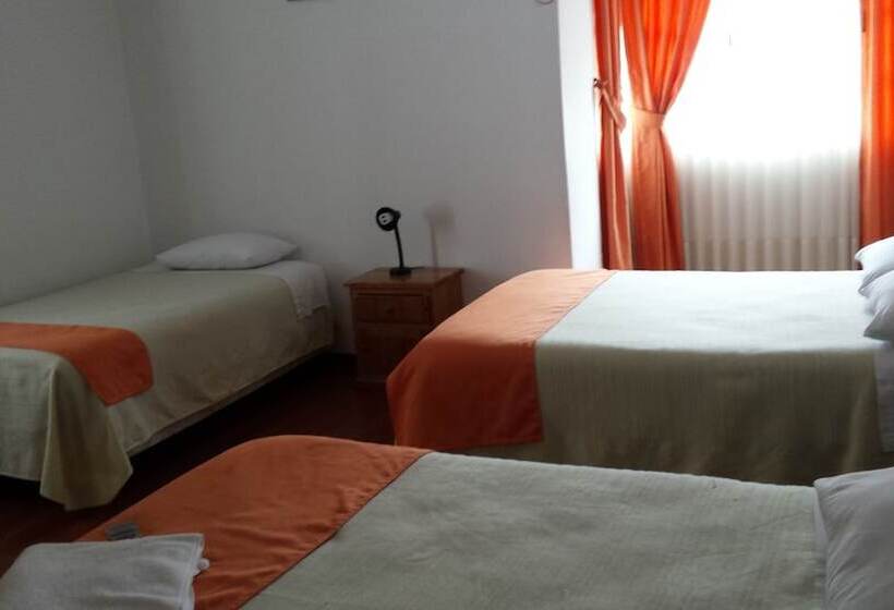 اتاق استاندارد سه نفره, Heritage Inn