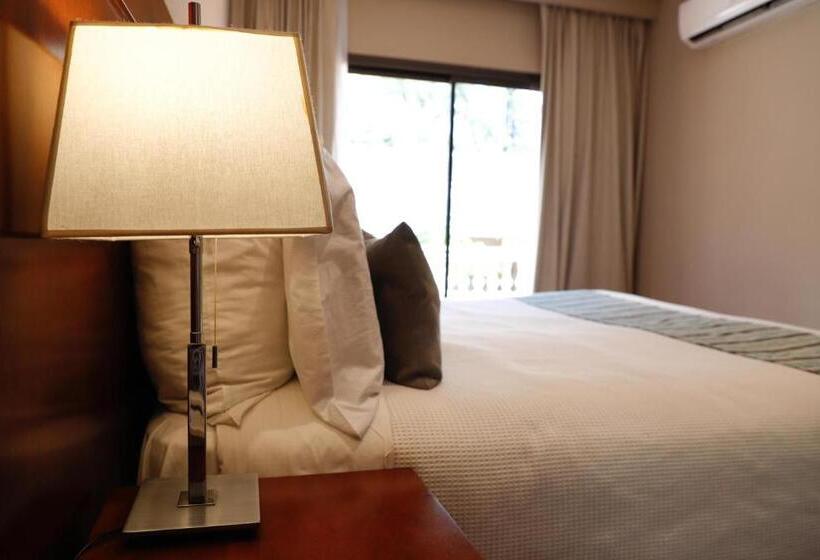 Номер Superior, Howard Johnson Resort & Spa Escobar