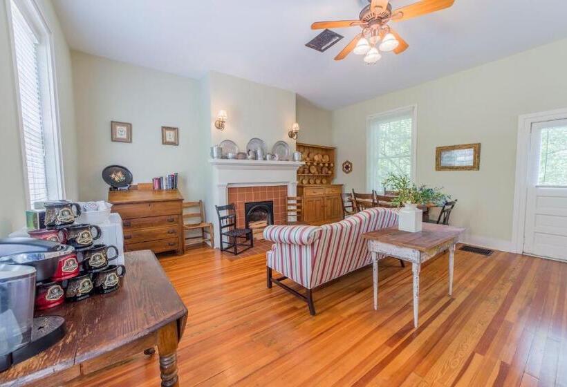Люкс Кровать Квин, Bourbon Manor Bed & Breakfast Inn