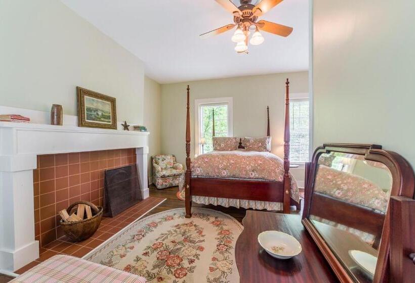 Люкс Кровать Квин, Bourbon Manor Bed & Breakfast Inn
