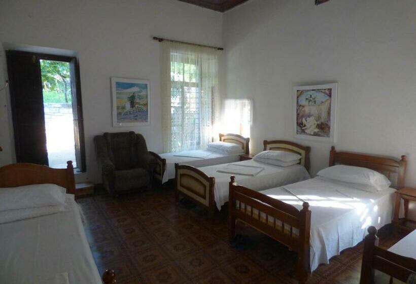 מיטה בחדר משותף, Guesthouse & Hostel Lorenc