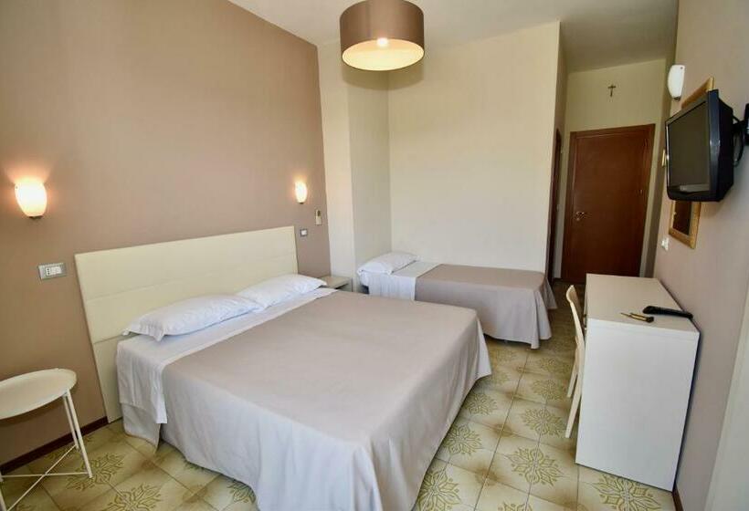 Трежместный Номер Economy, Astor B&b