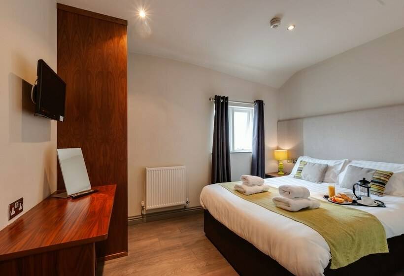 آپارتمان 2 خوابه, Base Serviced Apartments  City Road
