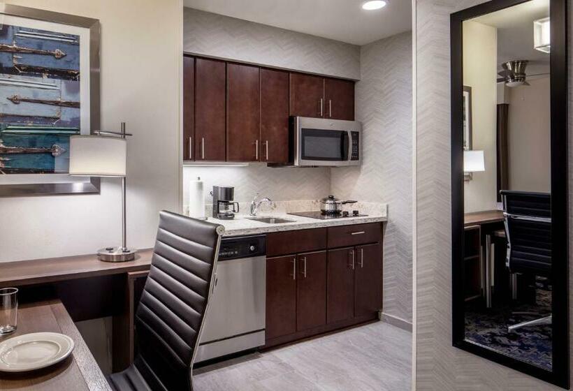 适合残疾人士使用的套间, Homewood Suites By Hilton New Orleans French Quarter