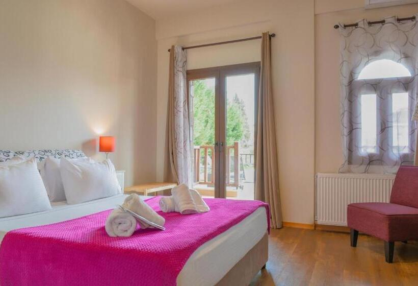 Номер Superior Вид на Бассейн, Monastiri Guesthouse