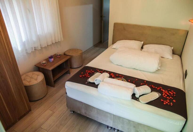 סוויטה עם נוף לנהר, Elegant Residence