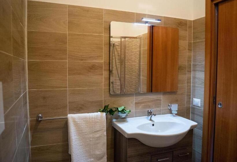 Номер Стандарт Трехместный, Il Madrigale   Agriturismo B&b