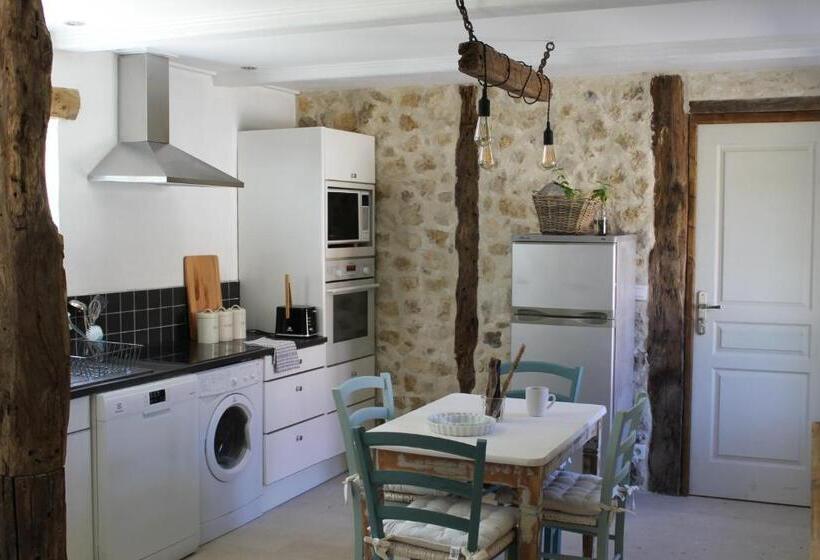 Номер Стандарт, Gîte De Charme La Cour Souveraine