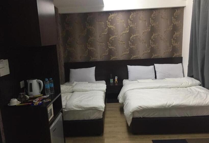 Трехместный Номер Deluxe, 7