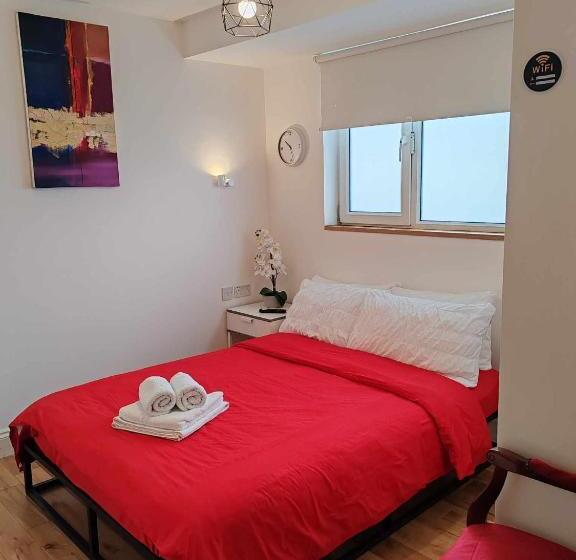 バス共有のスタンダードルーム, Lgbtq Double Room