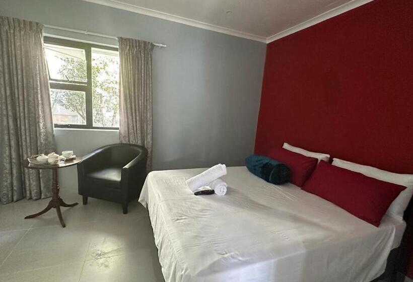 Номер Deluxe, Malaika Guest House