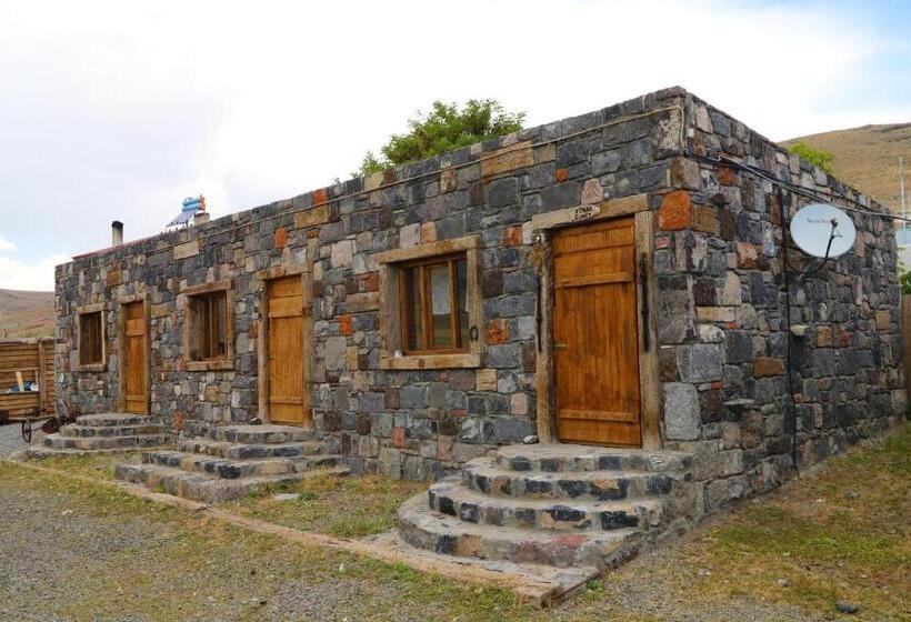 Четырехместный Номер Стандарт, Doğunun Taş Evleri