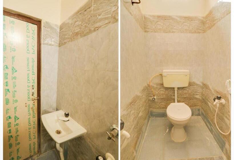 اتاق کلاسیک سه تخته, Oyo Flagship Brundavan Residency