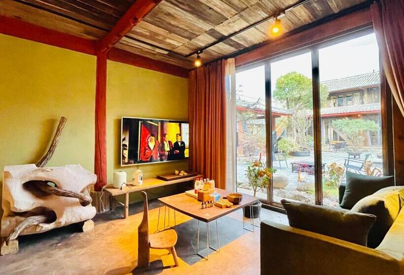 Номер Стандарт Внутренний, Qushe Snowy Mountain View Art B&b