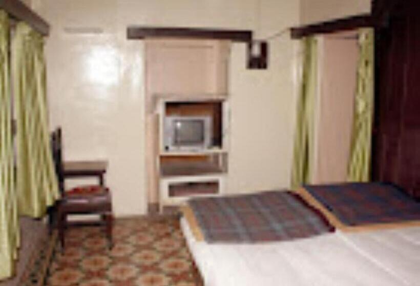 חדר סטנדרט לשלושה, Agra Hotel , Mathura
