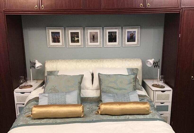 豪华房间, The Old Merchants House   The Vettriano Room