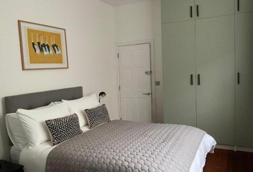 Номер Стандарт, Private Double Room With Ensuite, No Breakfast, Truro City Centre
