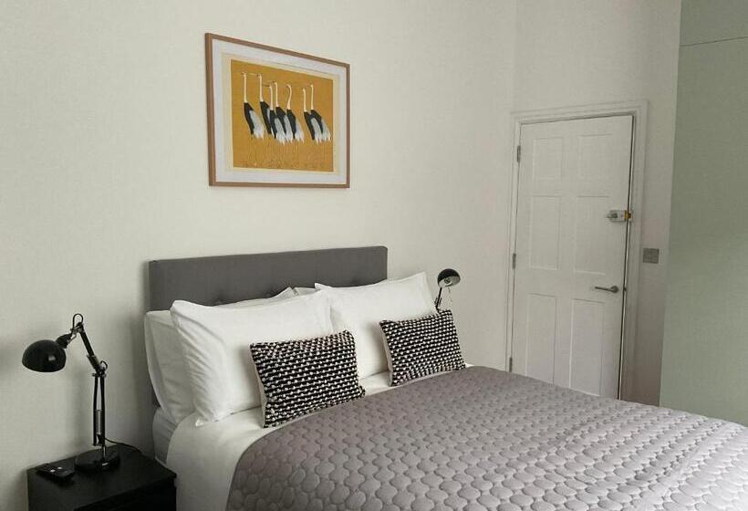 Номер Стандарт, Private Double Room With Ensuite, No Breakfast, Truro City Centre